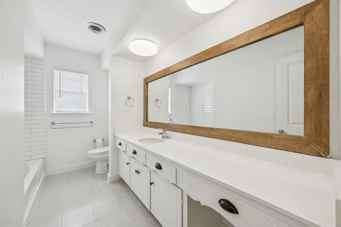 Photo of 1003 Blue Willow Drive