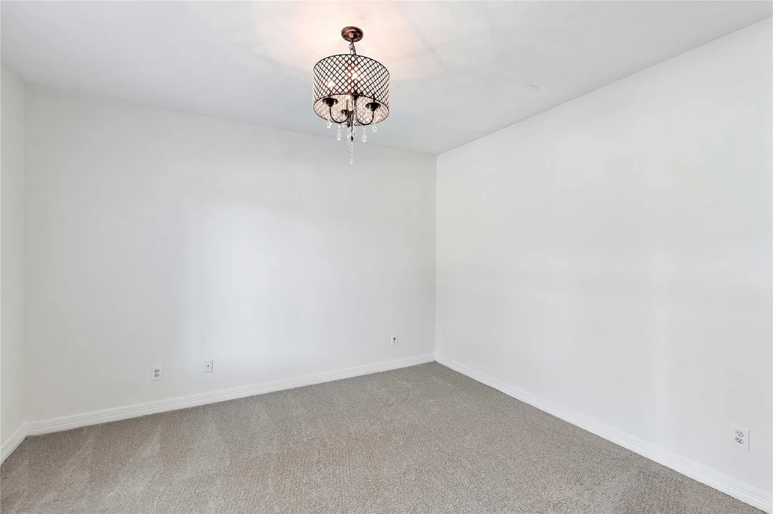Photo of 17802 White Oak Hill