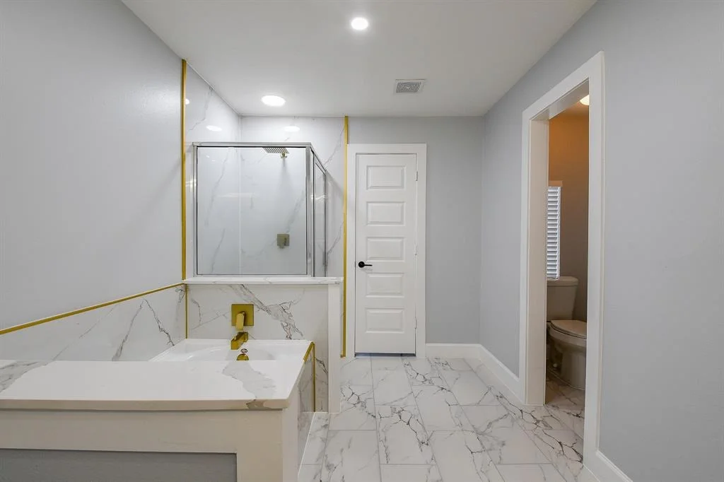 Photo of 15822 Land View Drive