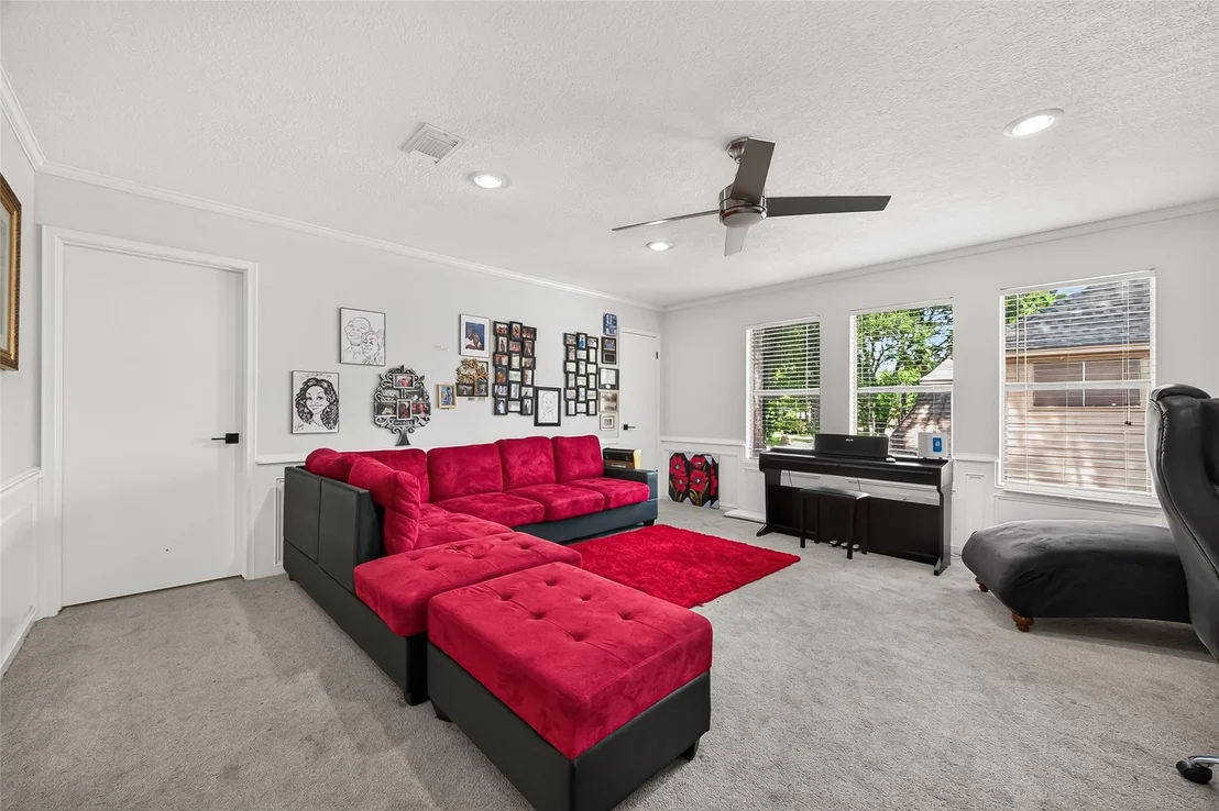 Photo of 5919 Spring Creek Oaks Drive