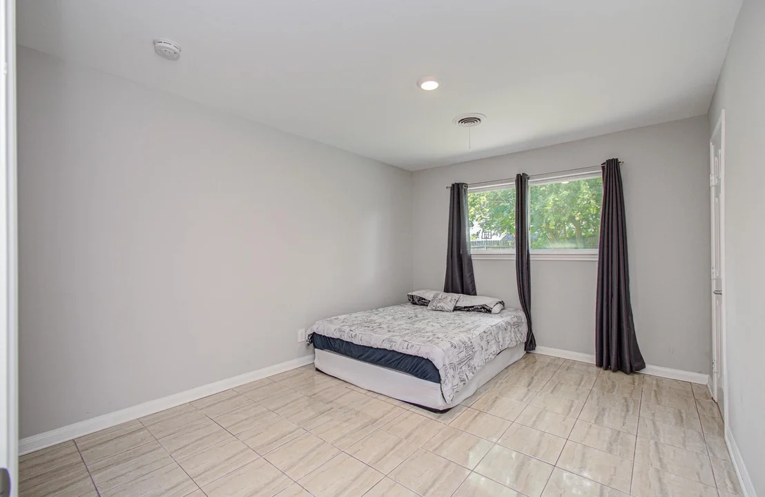 Photo of 8530 Rowan Lane