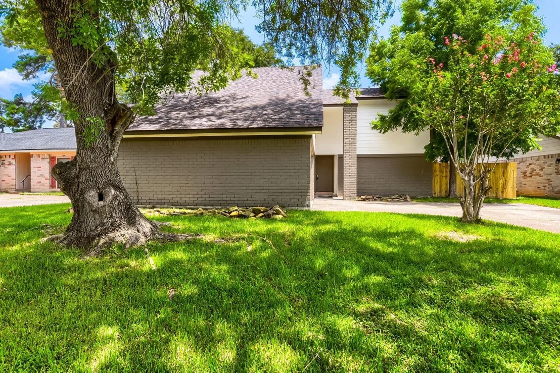 Photo of 5819 Culross Close