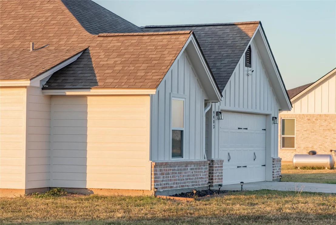 Photo of 9403 County Road 272
