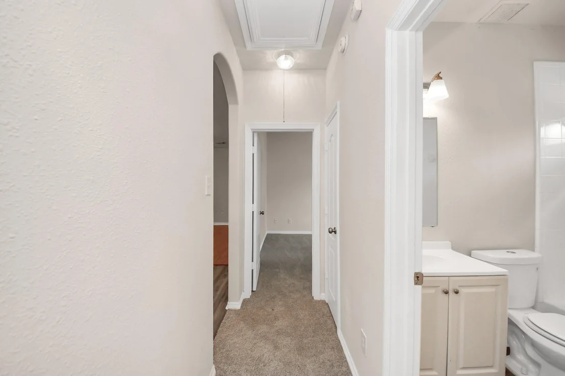Photo of 5327 Rivergate Drive