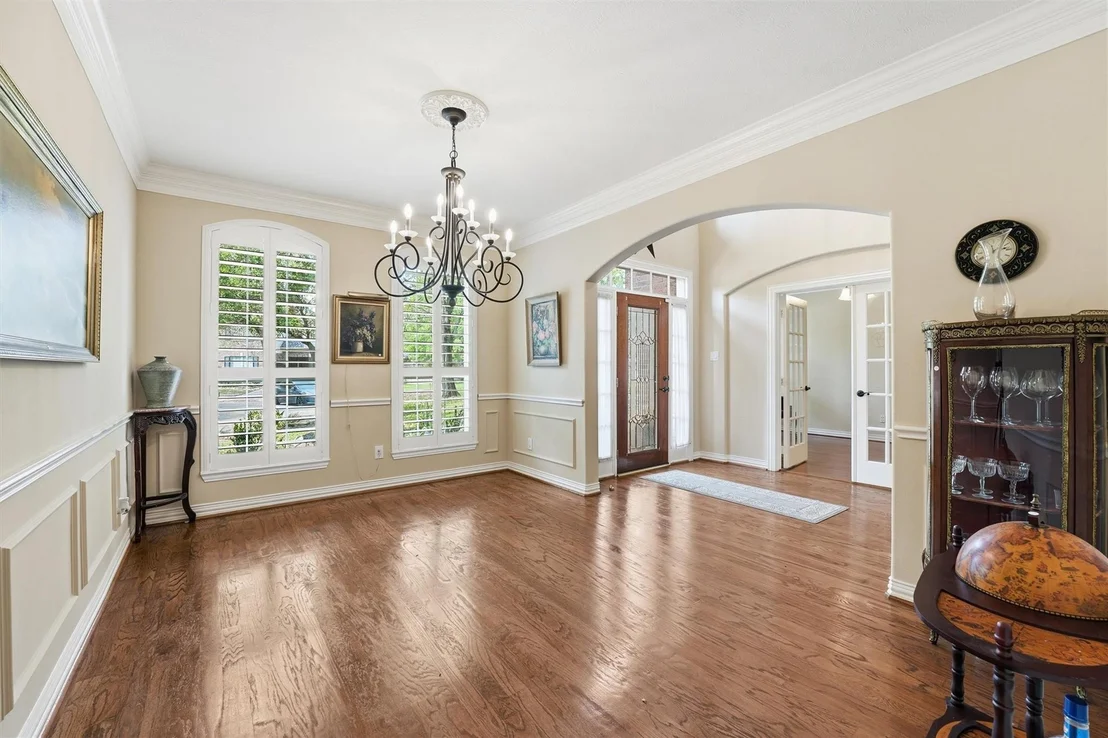 Photo of 16018 Lower Lake Drive