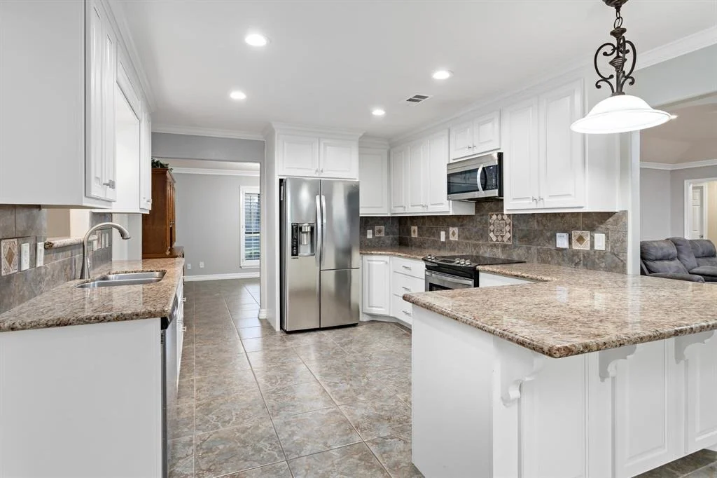 Photo of 608 Meadow Lane