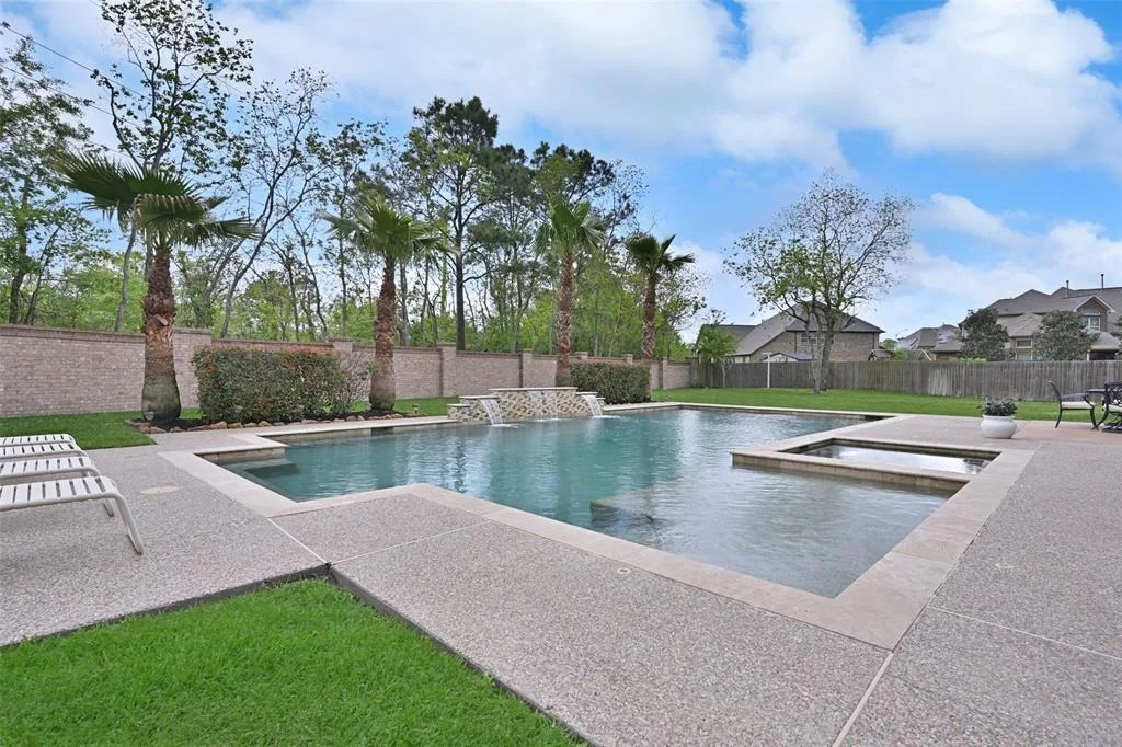 Photo of 16126 Barton River Lane