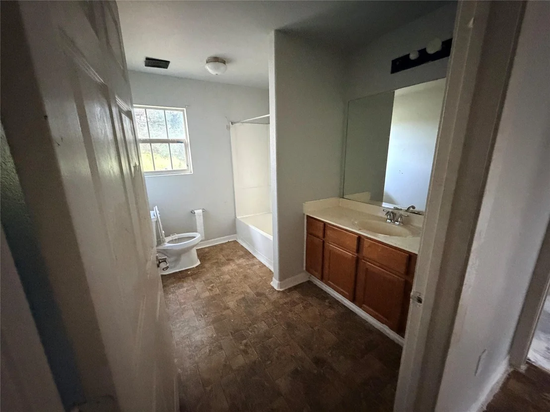 Photo of 424 Baker Circle