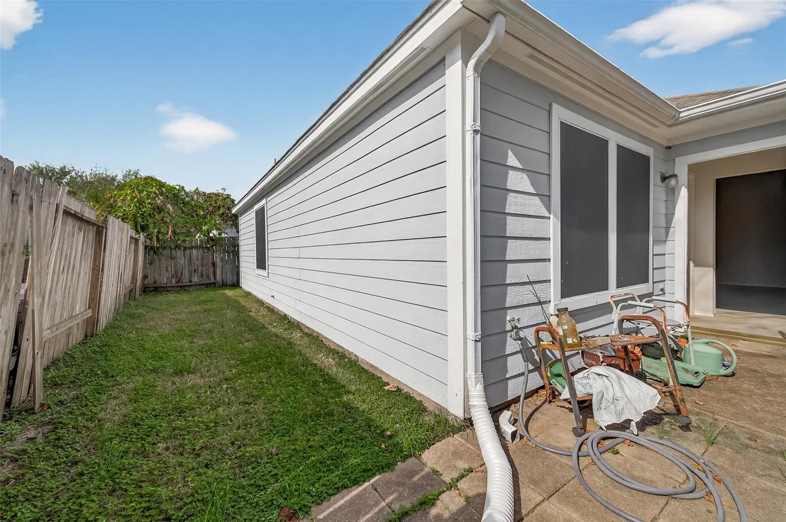 Photo of 12811 Lodenbriar Drive