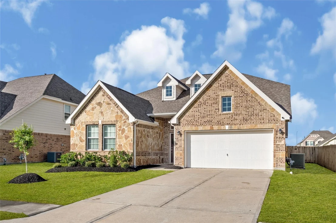 Photo of 119 Comal Drive