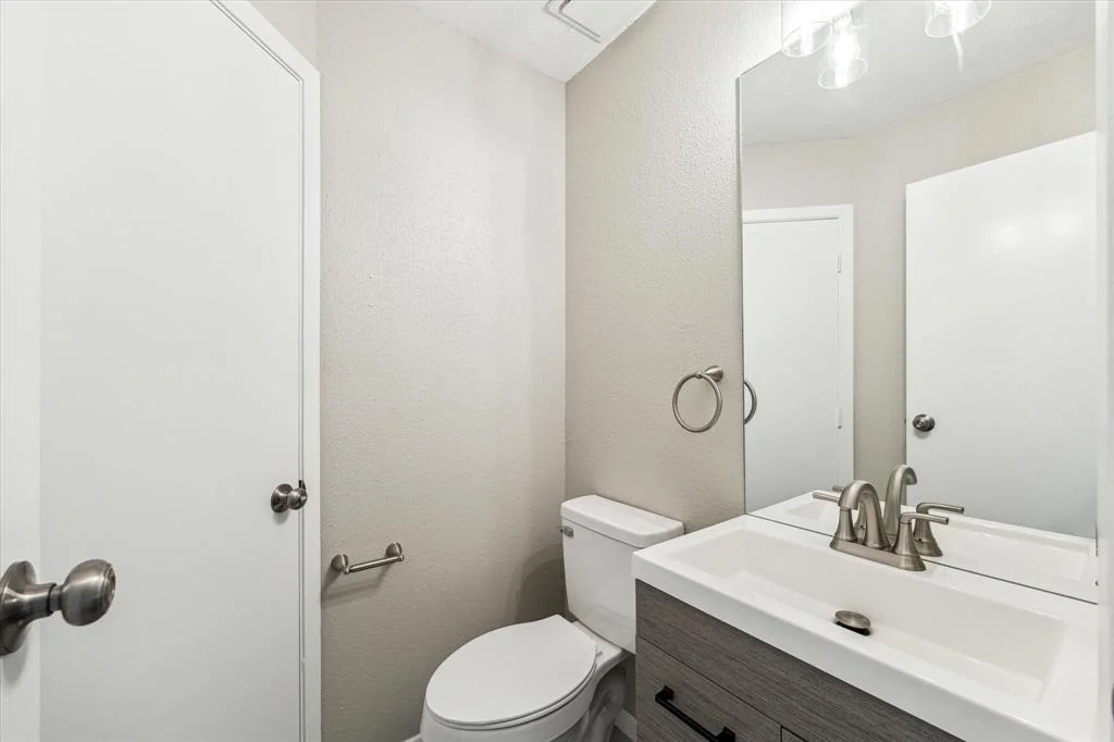 Photo of 6711 Bluebottle Lane