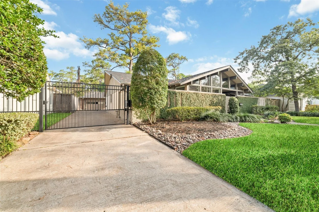 Photo of 10034 Bordley Drive