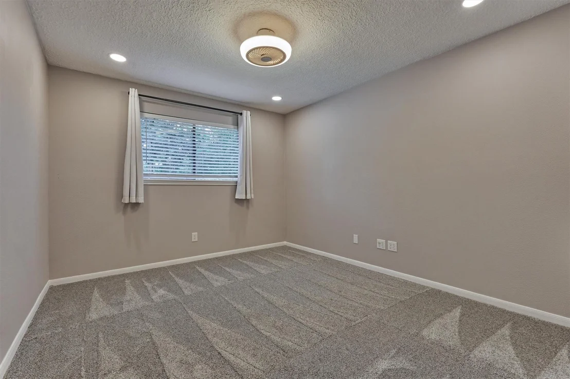 Photo of 9 Southfork Pines Court