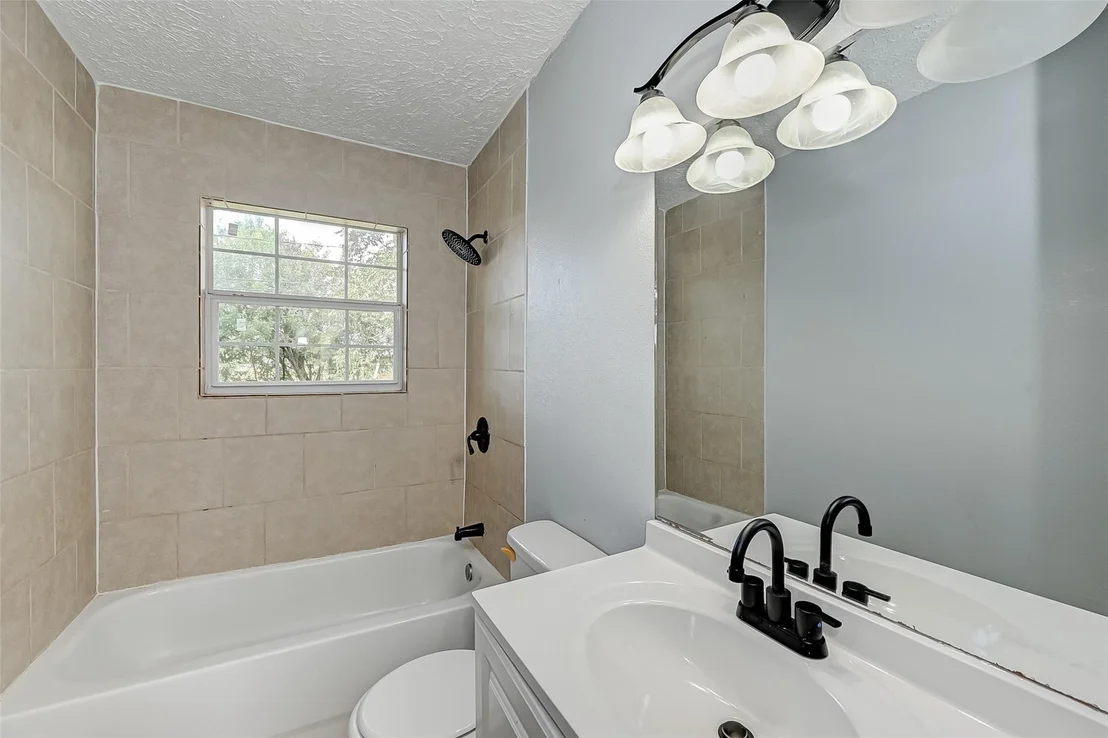 Photo of 7946 Jutland Road