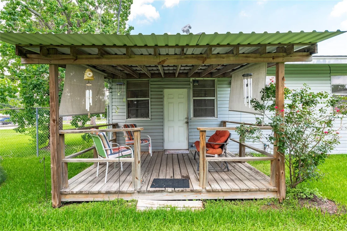 Photo of 6302 Olson Lane