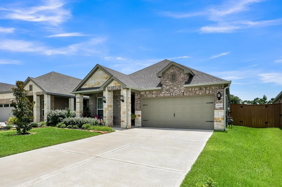 Photo of 6115 White Spruce Drive