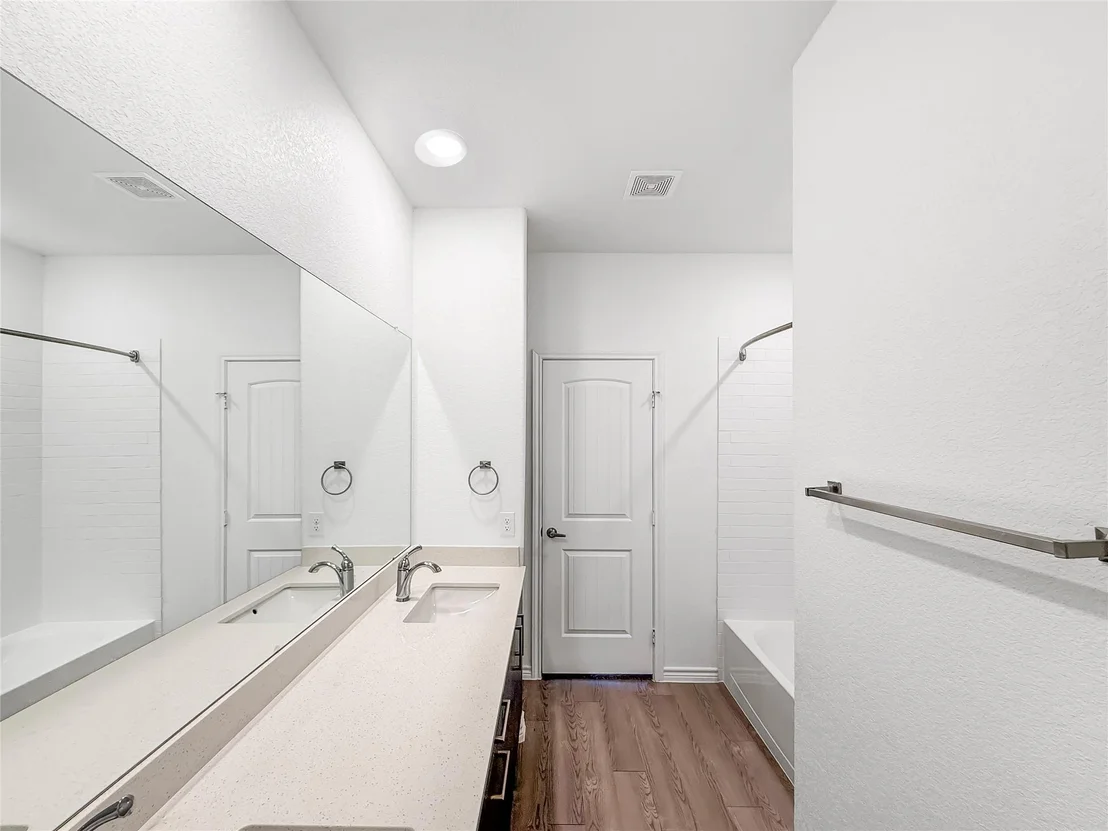 Photo of 6541 Road 5503