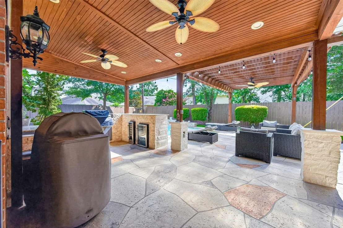 Photo of 16027 Charterstone Drive