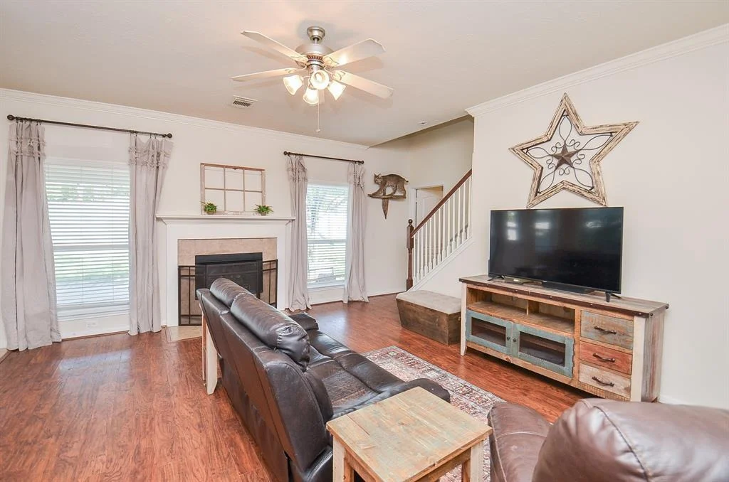 Photo of 6102 Pine Lakes Drive