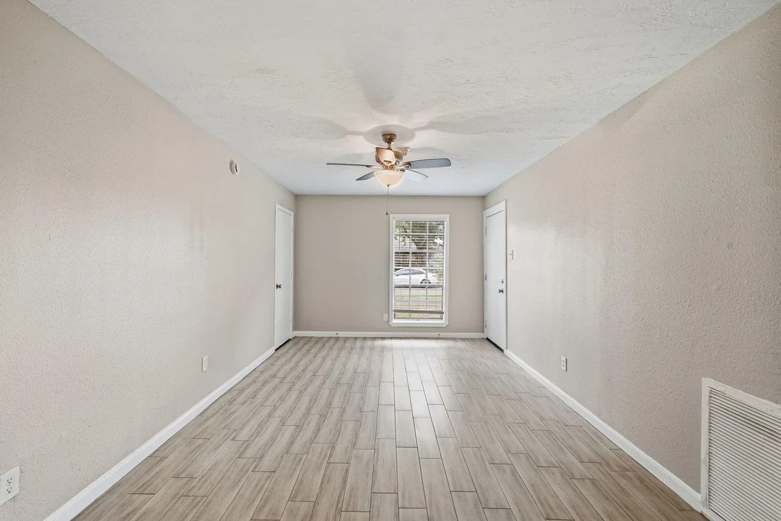 Photo of 5809 Melanite Avenue