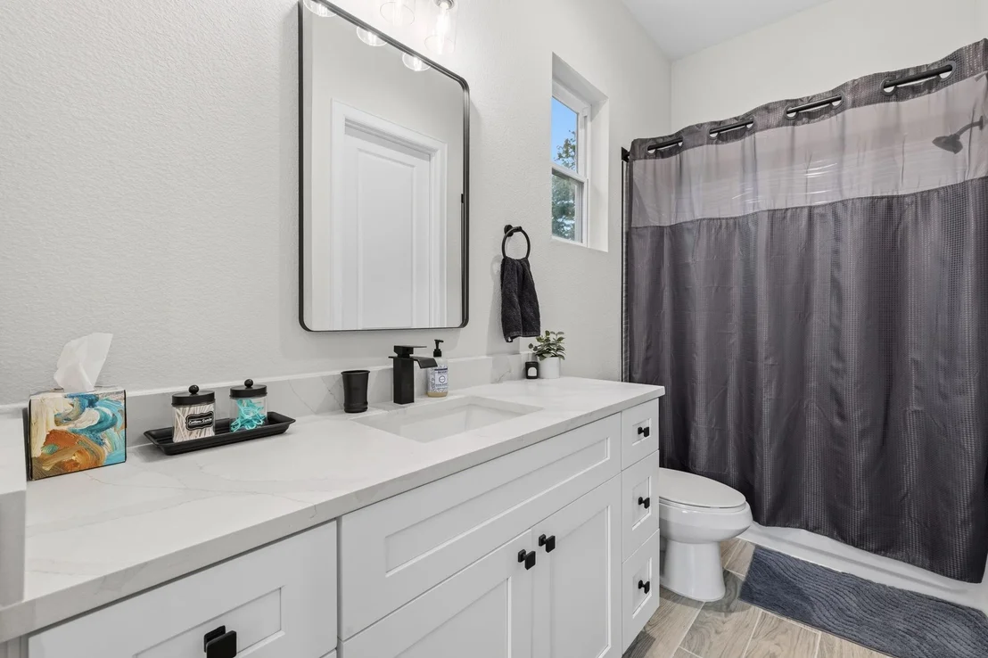 Photo of 2439 Centurian Circle