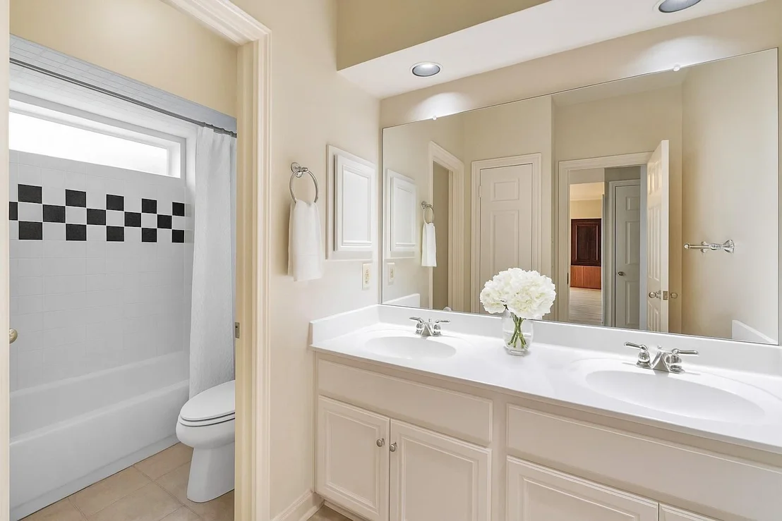 Photo of 15914 Meadowside Drive