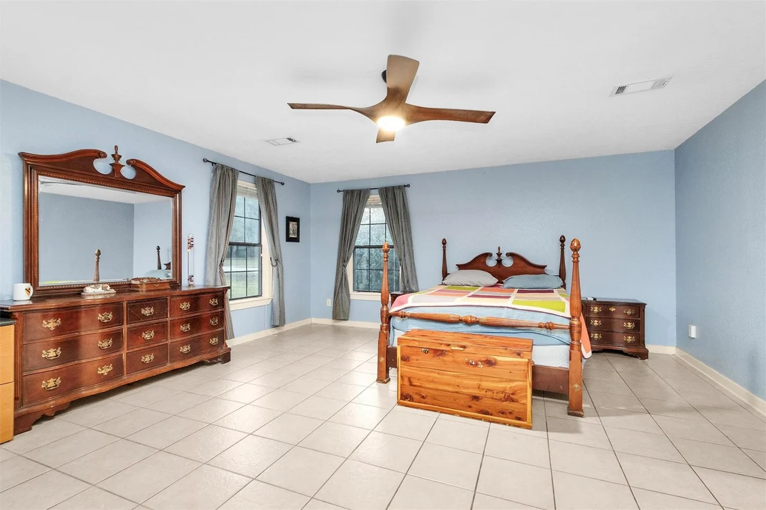 Photo of 528 Catfish Lane