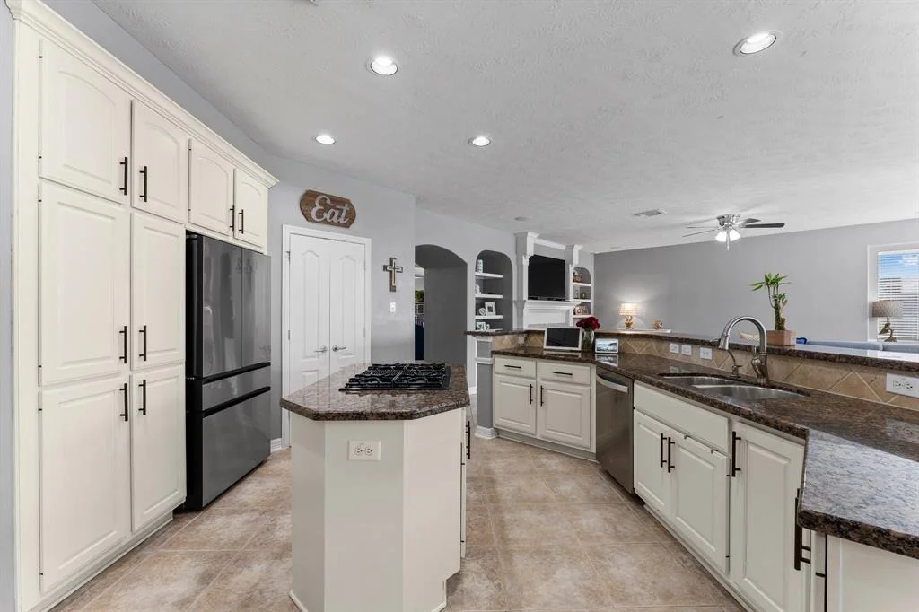 Photo of 1614 Noble Pointe Drive