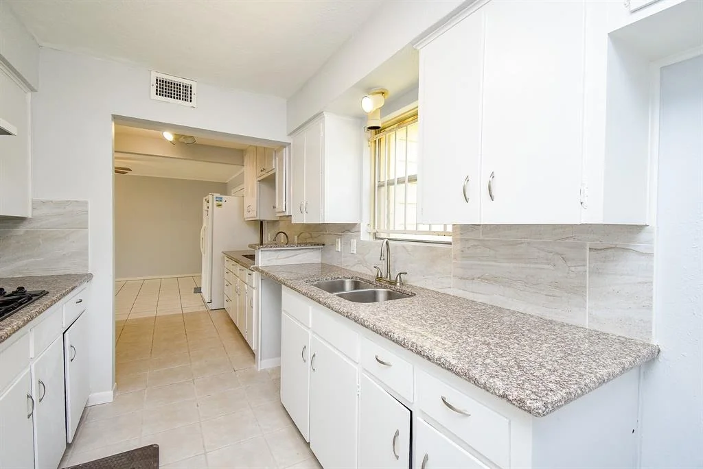 Photo of 7218 Tours Street