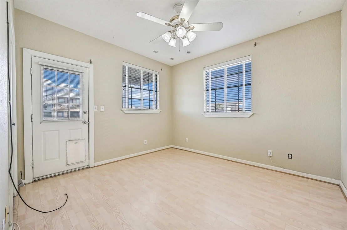 Photo of 40 Harbor Circle