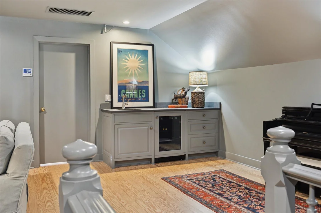 Photo of 4019 Inverness Drive