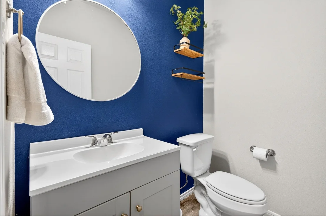 Photo of 2121 Cedar Way Dr