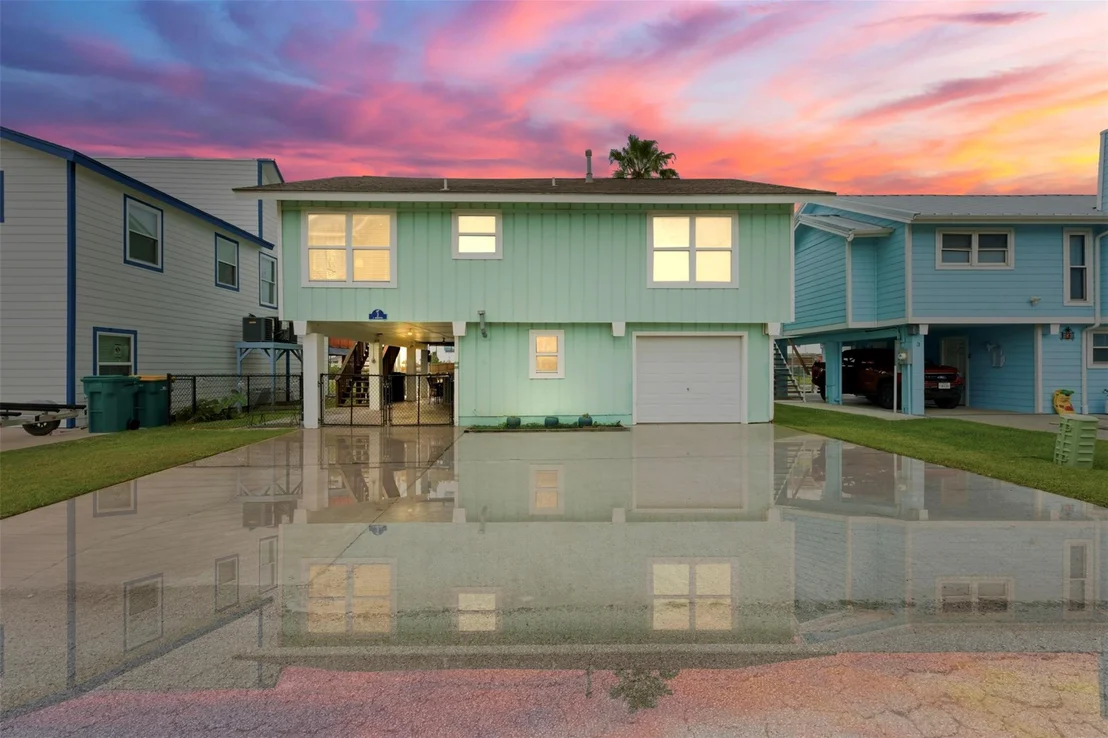 Photo of 2 S Sandpiper Street