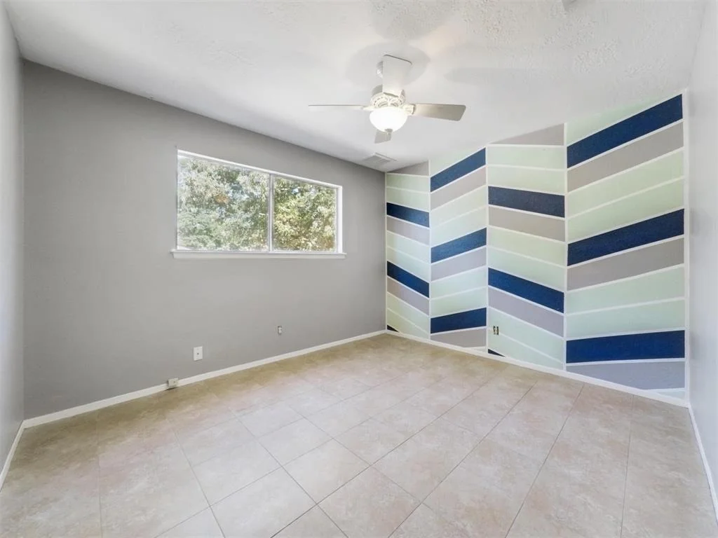 Photo of 23823 English Oak Drive