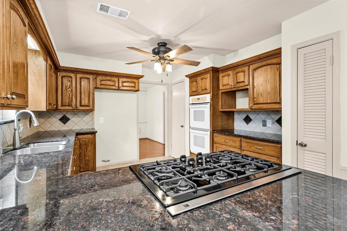 Photo of 8231 Glencliffe Lane