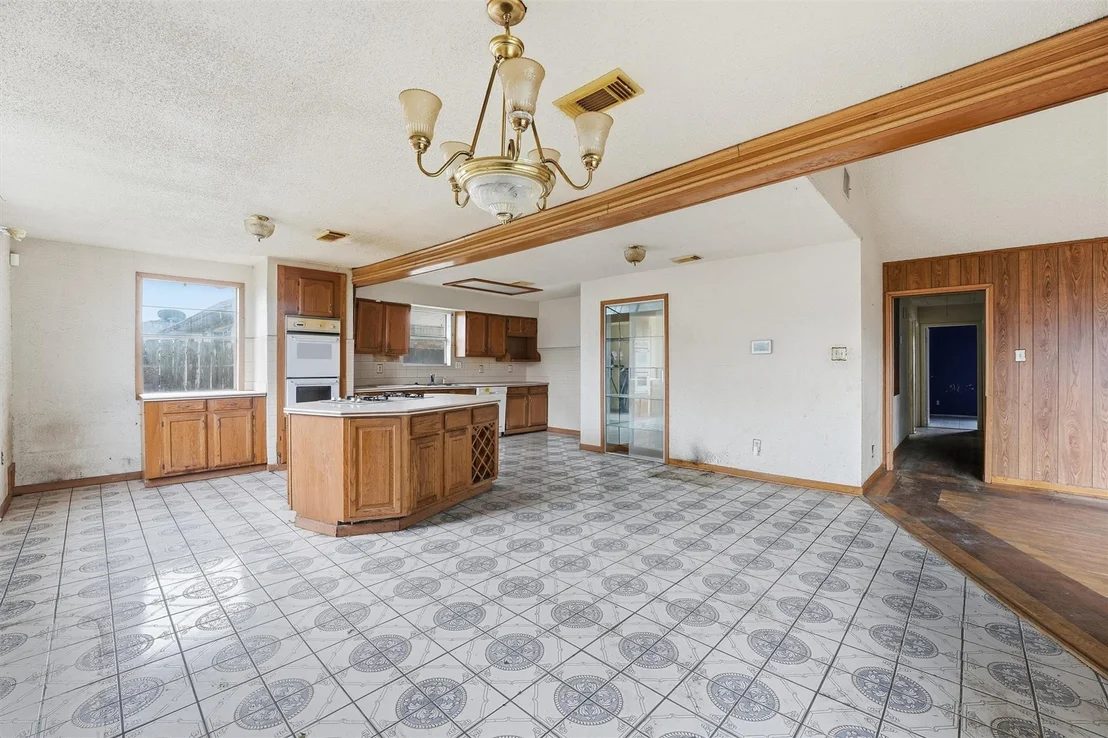 Photo of 12815 Mosscrest Drive