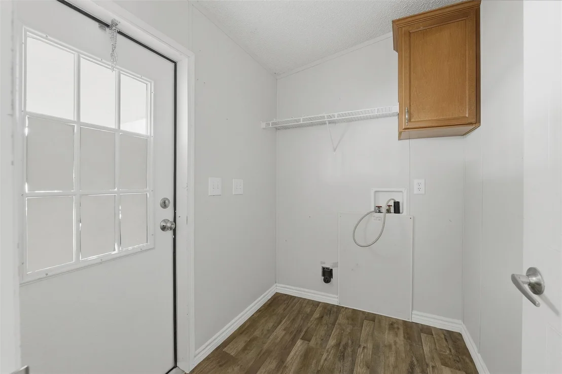Photo of 210 Nassau Lane