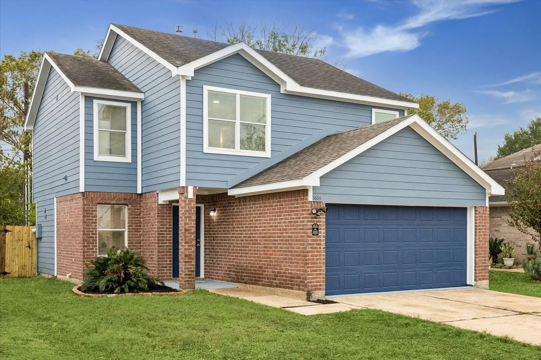 Photo of 5639 Tiger Lilly Way