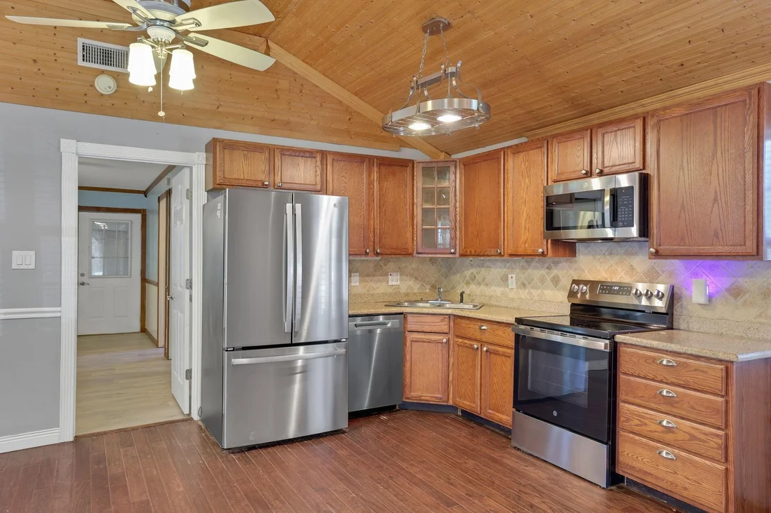 Photo of 140 Tobago Lane
