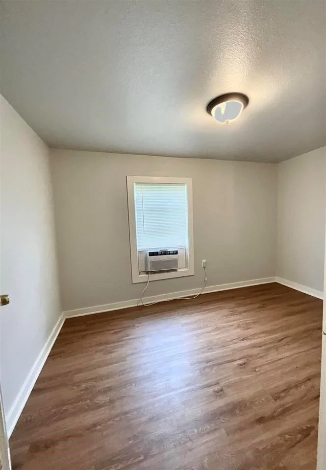 Photo of 655 N 2nd Street
