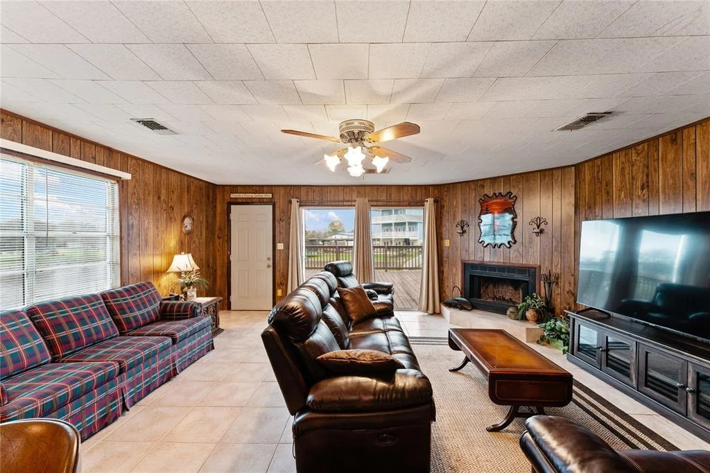 Photo of 410 Palm Drive