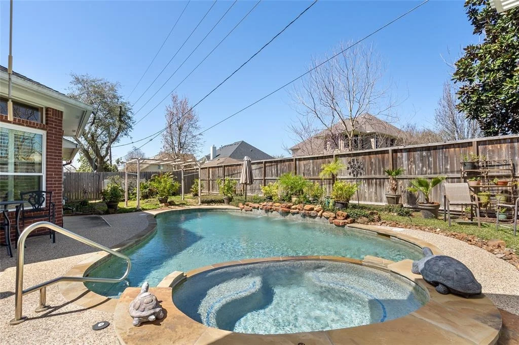 Photo of 5702 Summerfield Lane