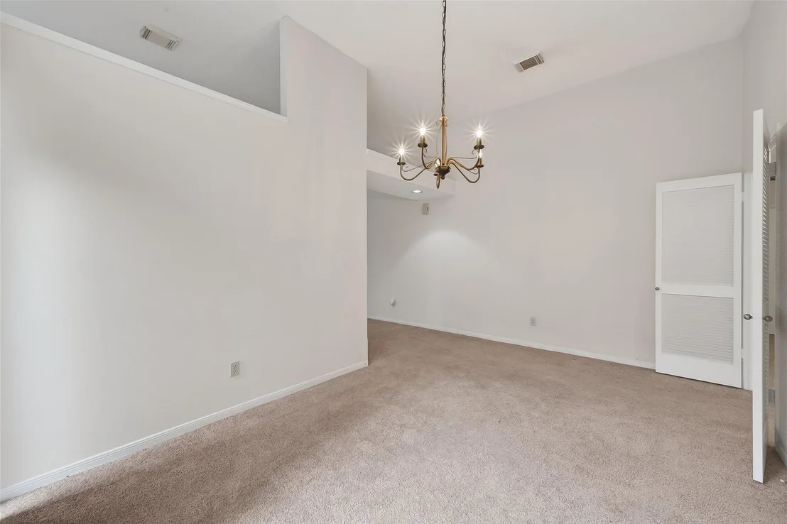 Photo of 17423 Saxon Drive