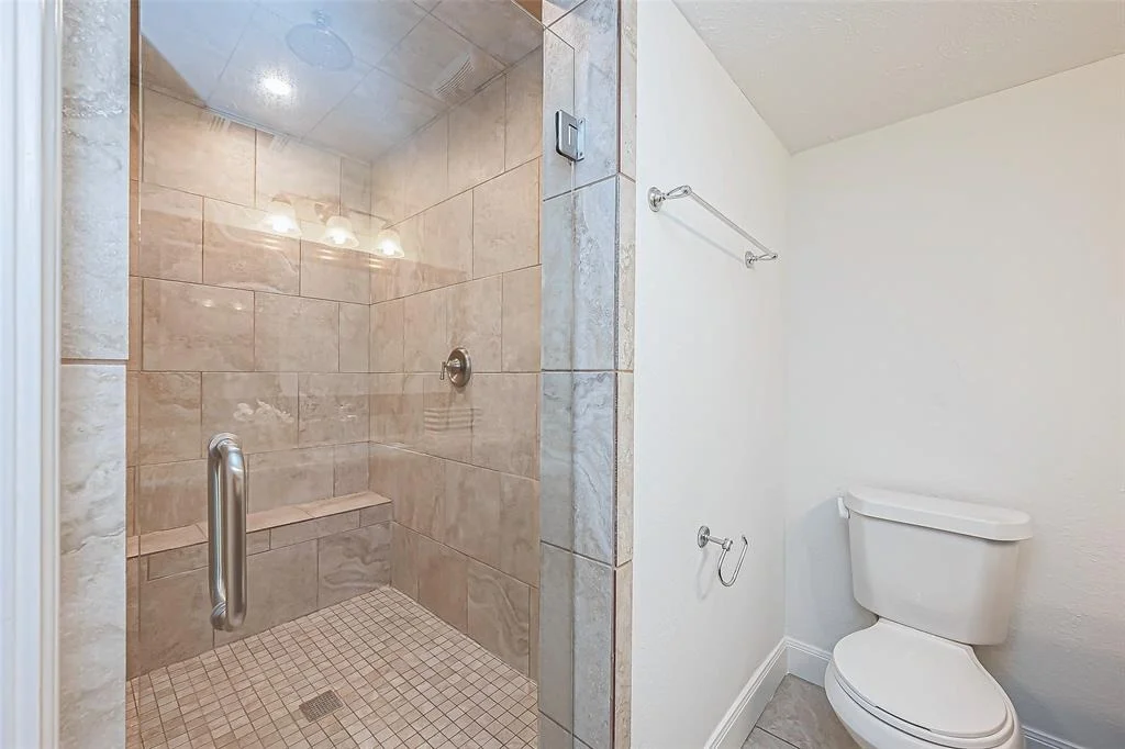 Photo of 9538 Meadowcroft Drive