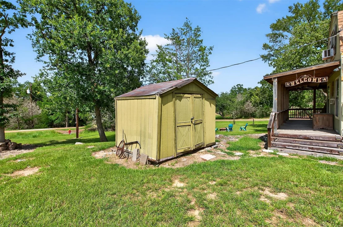 Photo of 702 Birch Hollow Drive