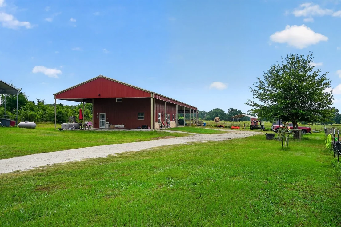 Photo of 7821 County Road 460