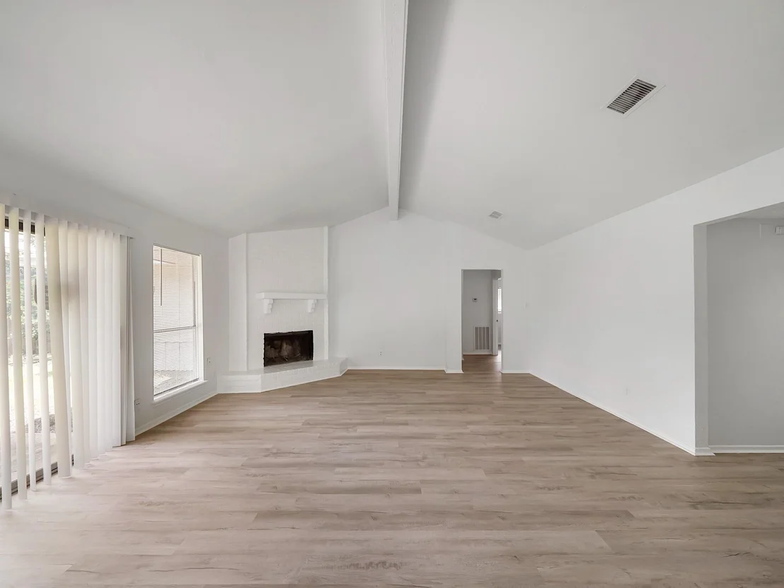 Photo of 8743 Yvonne Drive