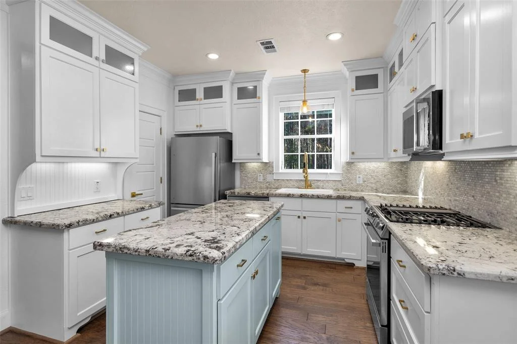 Photo of 14511 Hillside Lane