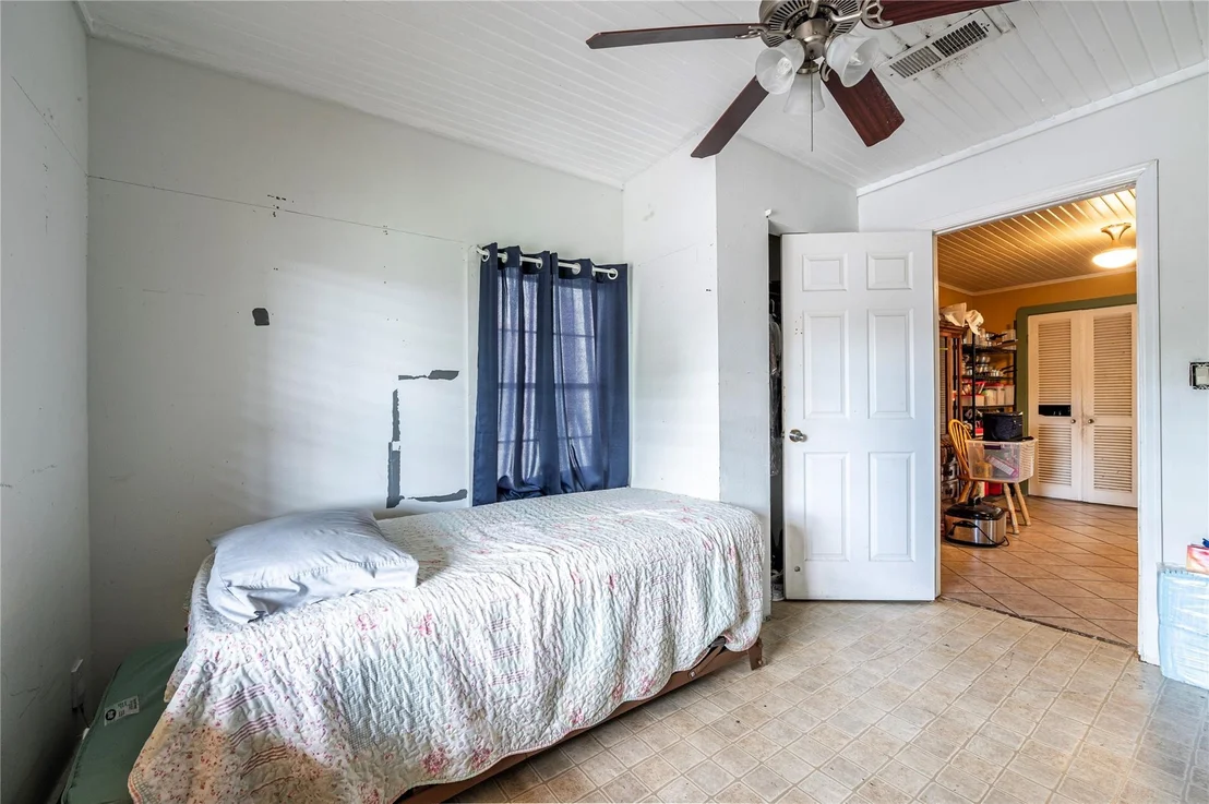 Photo of 4937 Bataan Road