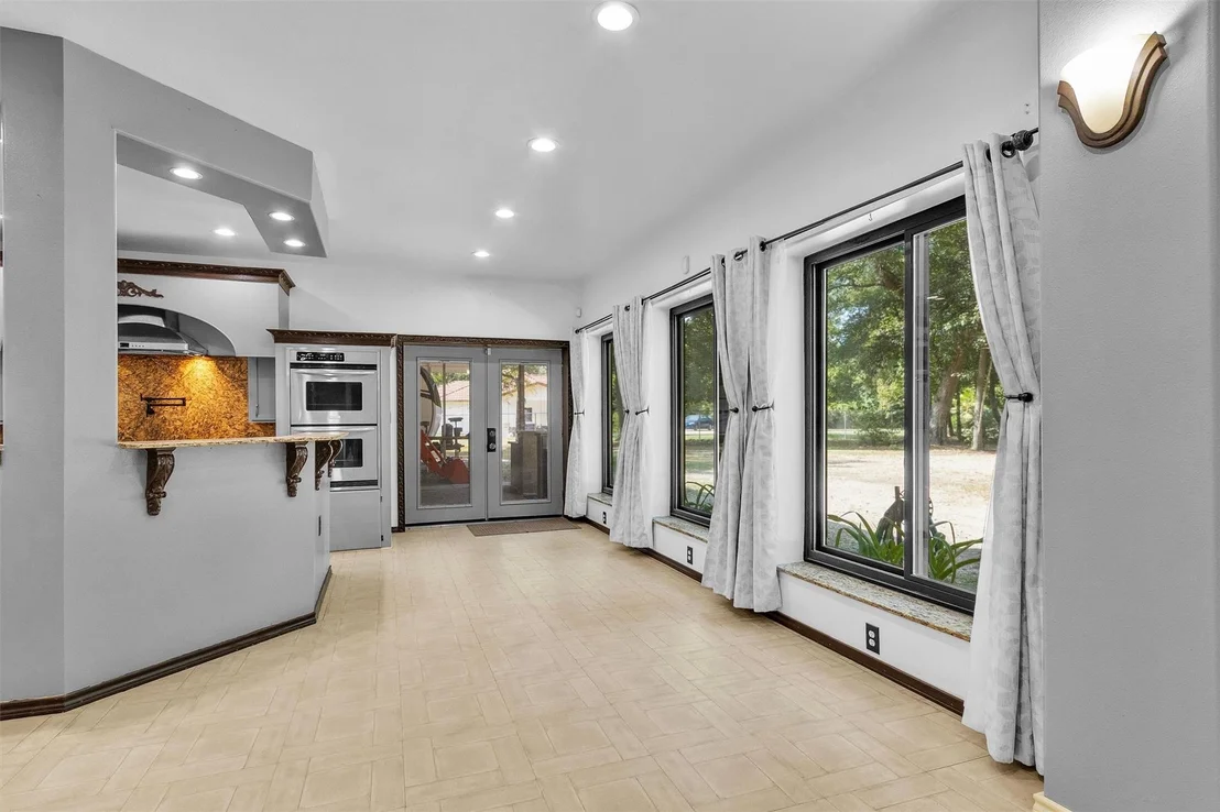 Photo of 17884 Nonesuch Road